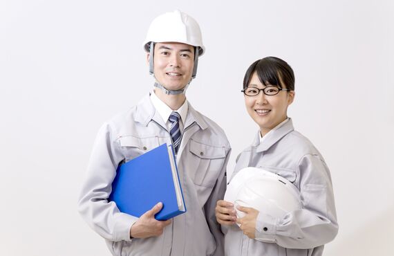 【大阪・川西】女性が活躍するフェンス工事の職人を求人募集｜株式会社オーキフェンス